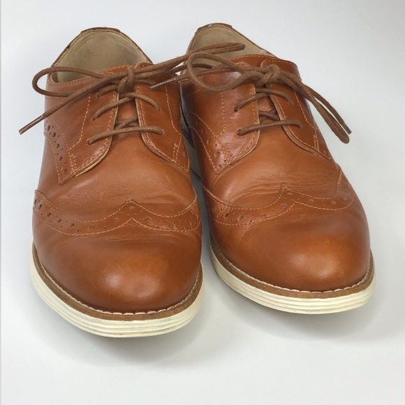 Cole Haan Original Grand Wingtip Sneaker in Woodbury Leather Size 7. - Picture 4 of 9
